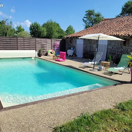 Le Boudoir Konukevi Le Breuil-Bernard